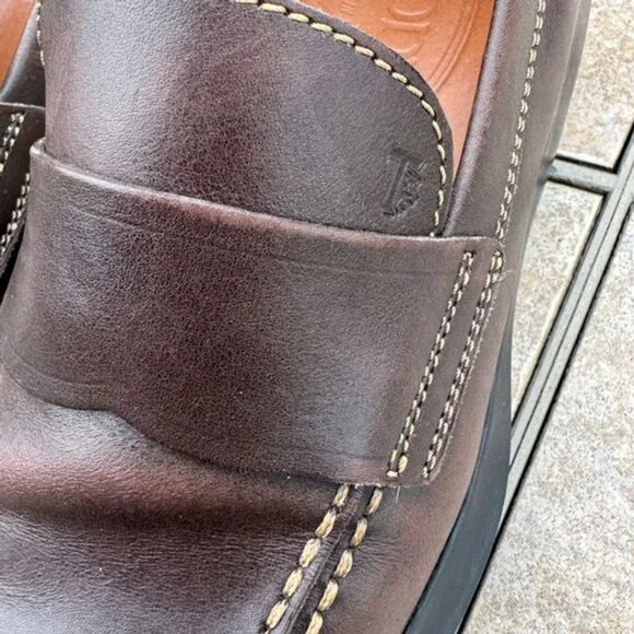 Tod's Women's Brown Leather Driving Loafers